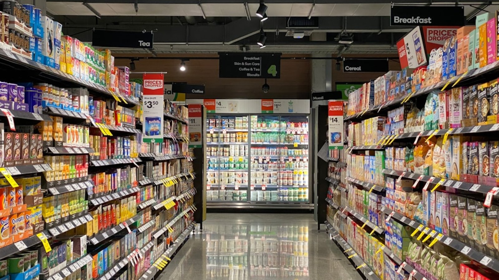 Canadian-grocery-shopping