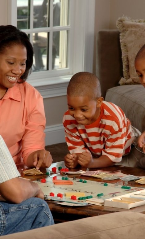 family-reviewing-finances